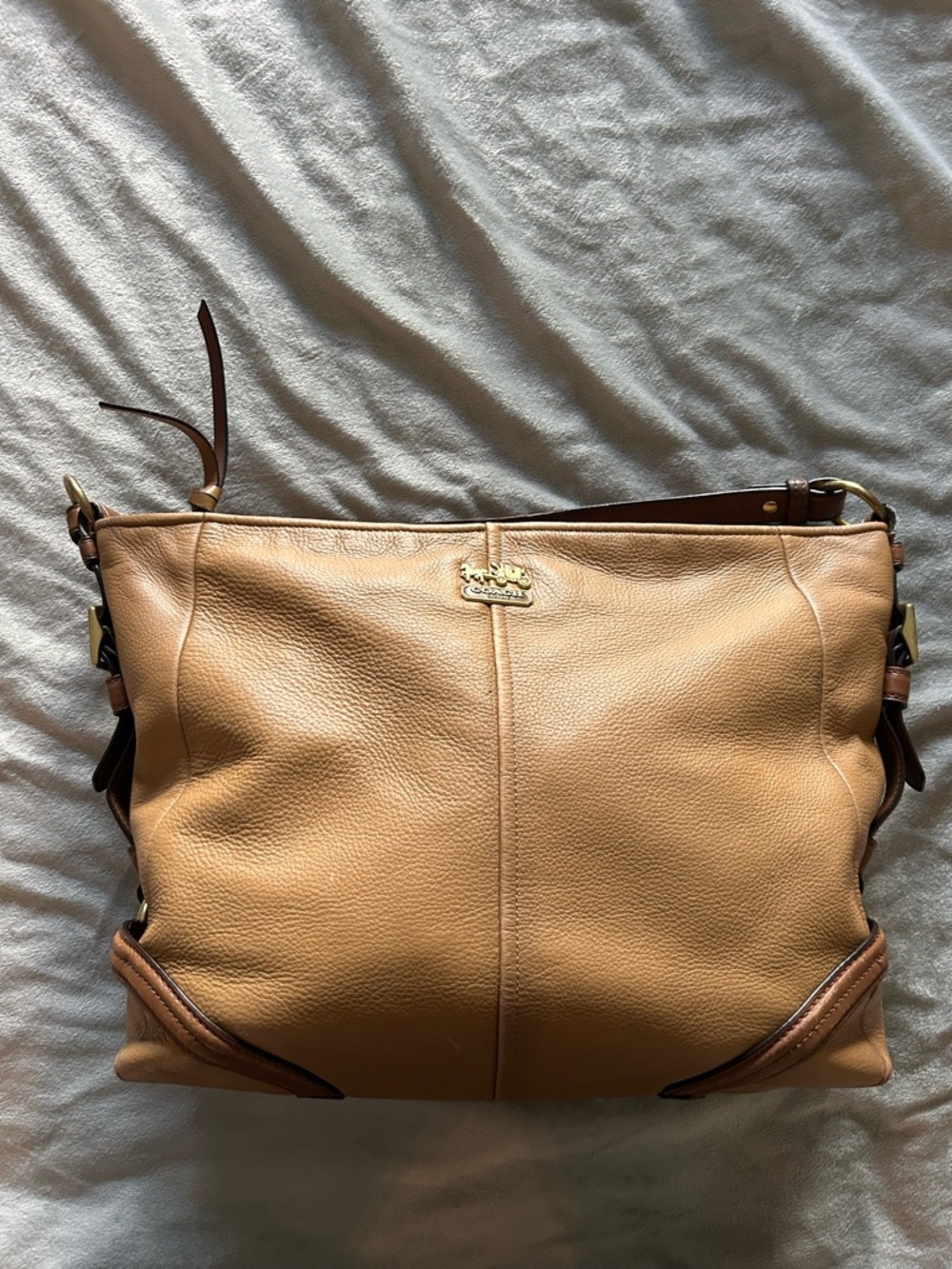 Vintage Coach Leather Shoulder Bag tan and brown - Picture 2 of 11